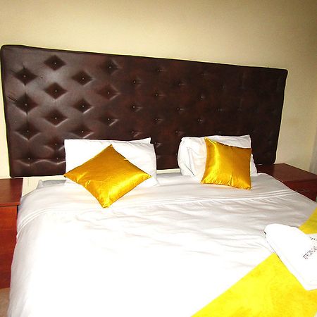 African Cave Lodge Hammanskraal Exterior photo