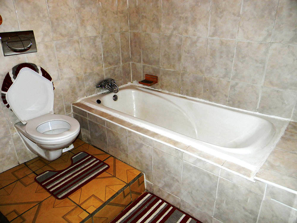 African Cave Lodge Hammanskraal Exterior photo